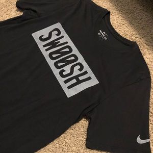 Nike T-Shirt Men’s Swoosh Logo Large Black
